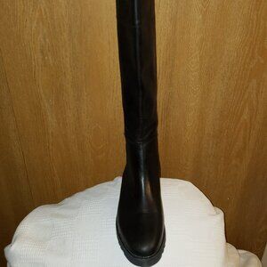 New in the box women boots